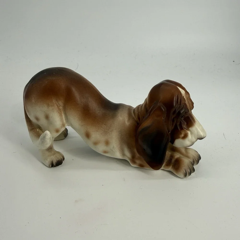 Vintage Norcrest Basset‎ Hound Porcelain Figurine Japanese Super Cute EUC 7